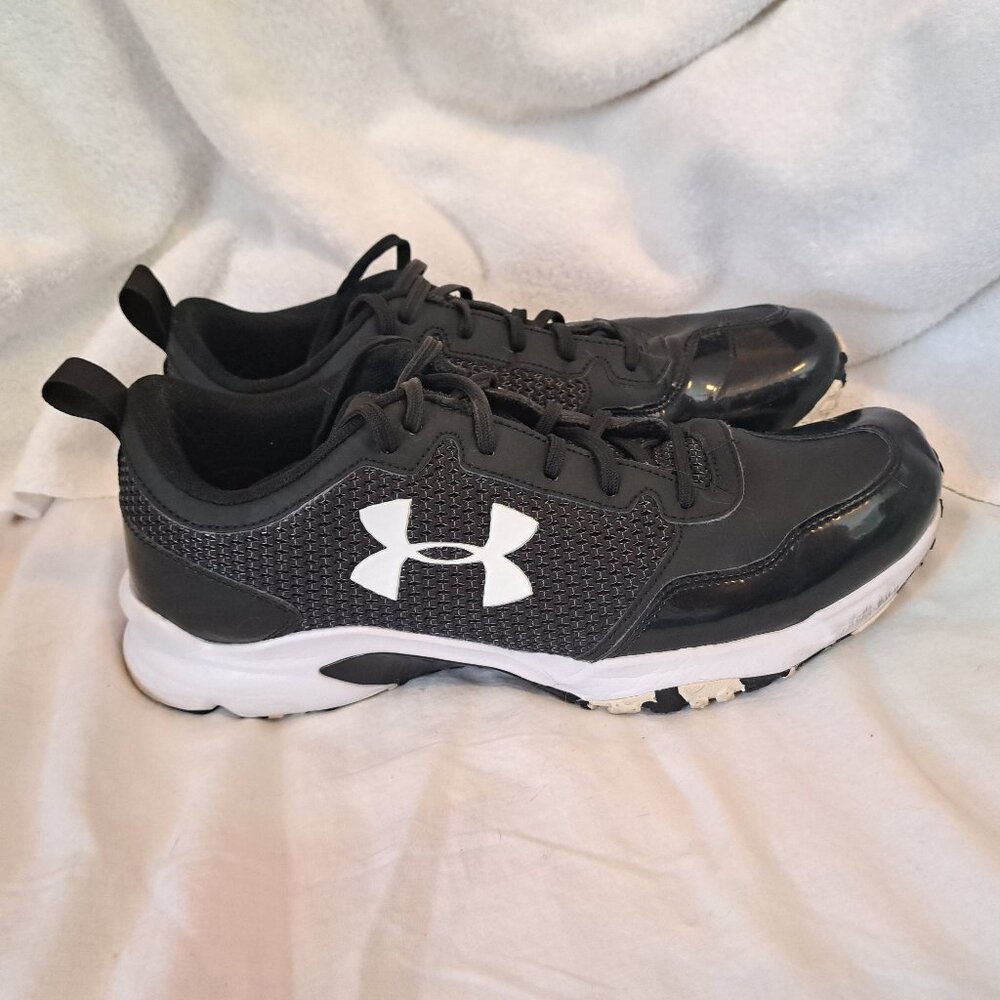 Under Armour Ultimate Turf Trainer Men's 11.5 Black/White Turf Shoe Used/Good